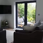 Newquay Rialton Holiday Home