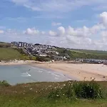 Newquay Rialton Holiday Home